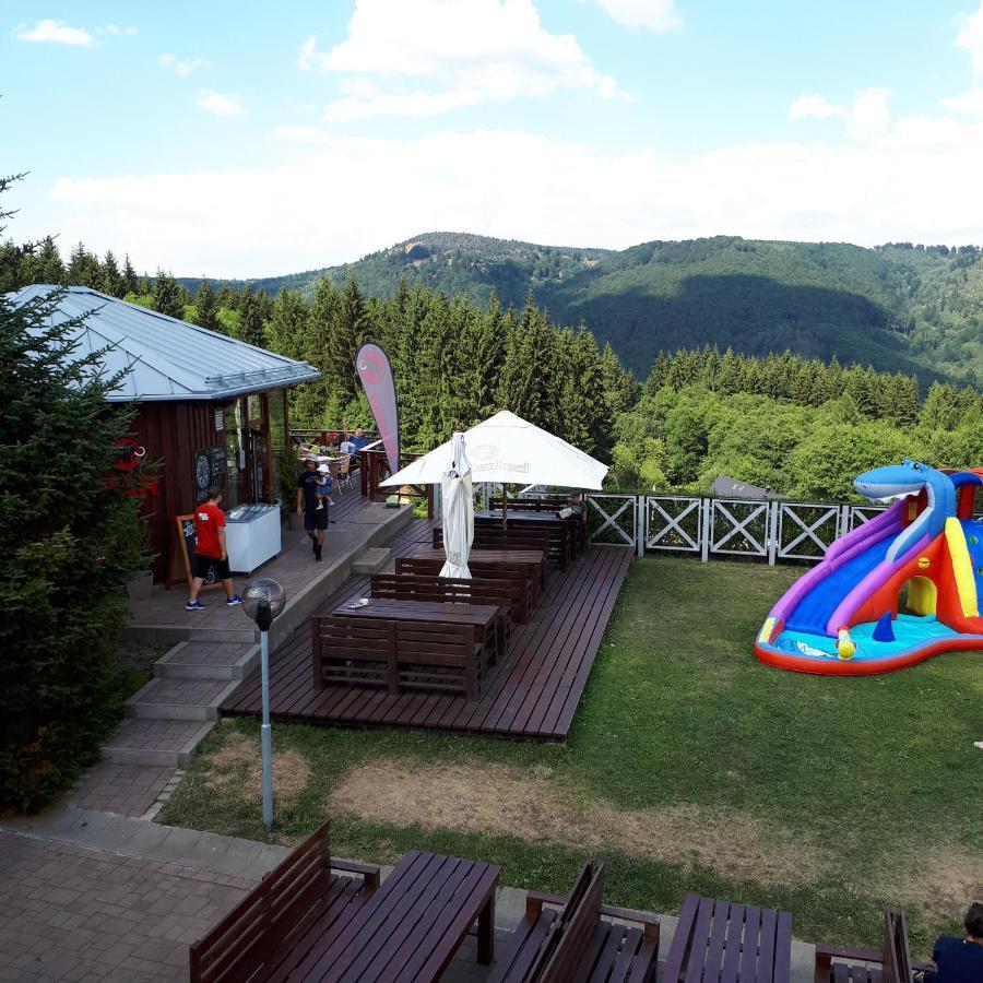 Lesni Chalet *